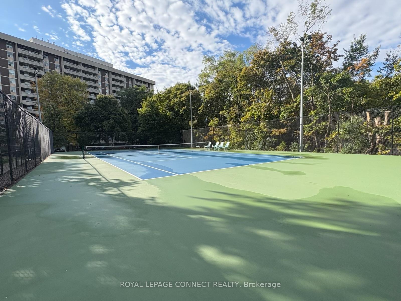 Photo 35 of Unit 910, 80 Inverlochy Boulevard, Markham, Royal Orchard — HOMEH