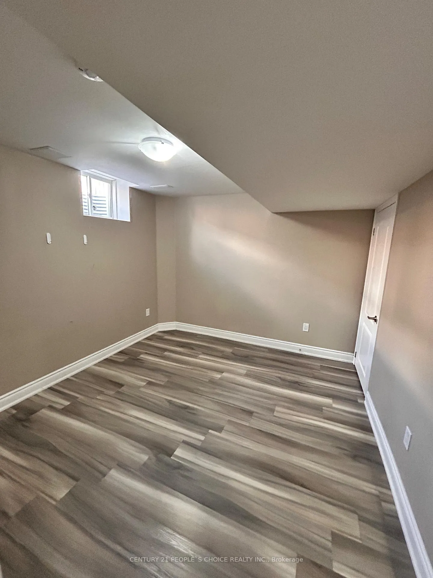 Photo 8 of Unit Bsmt, 11 Elverton Crescent, Brampton, Northwest Brampton — HOMEH