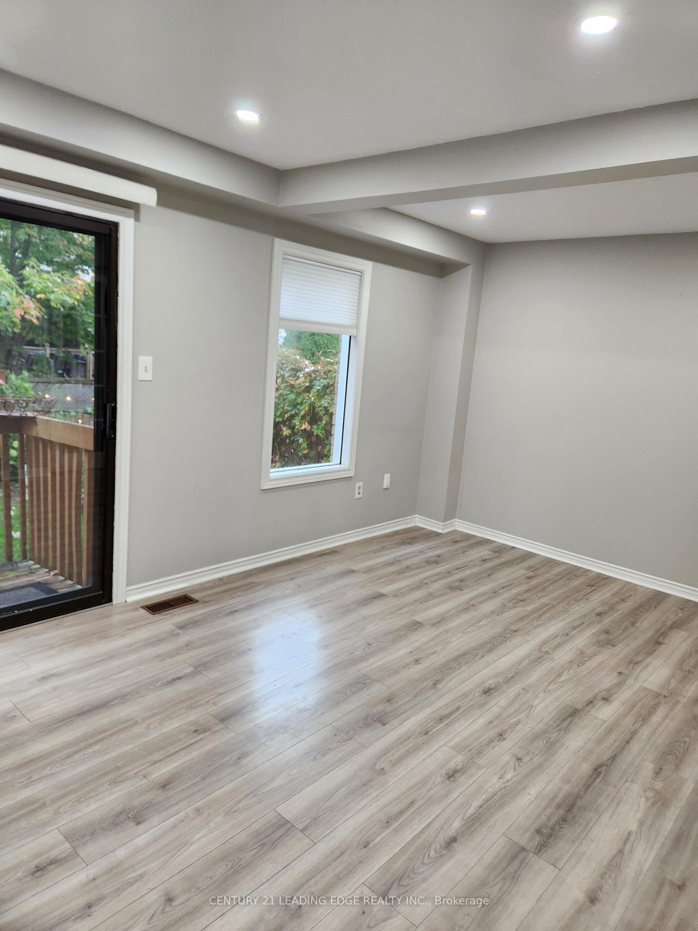 Photo 6 of 43 Poolton Crescent, Clarington, Courtice — HOMEH