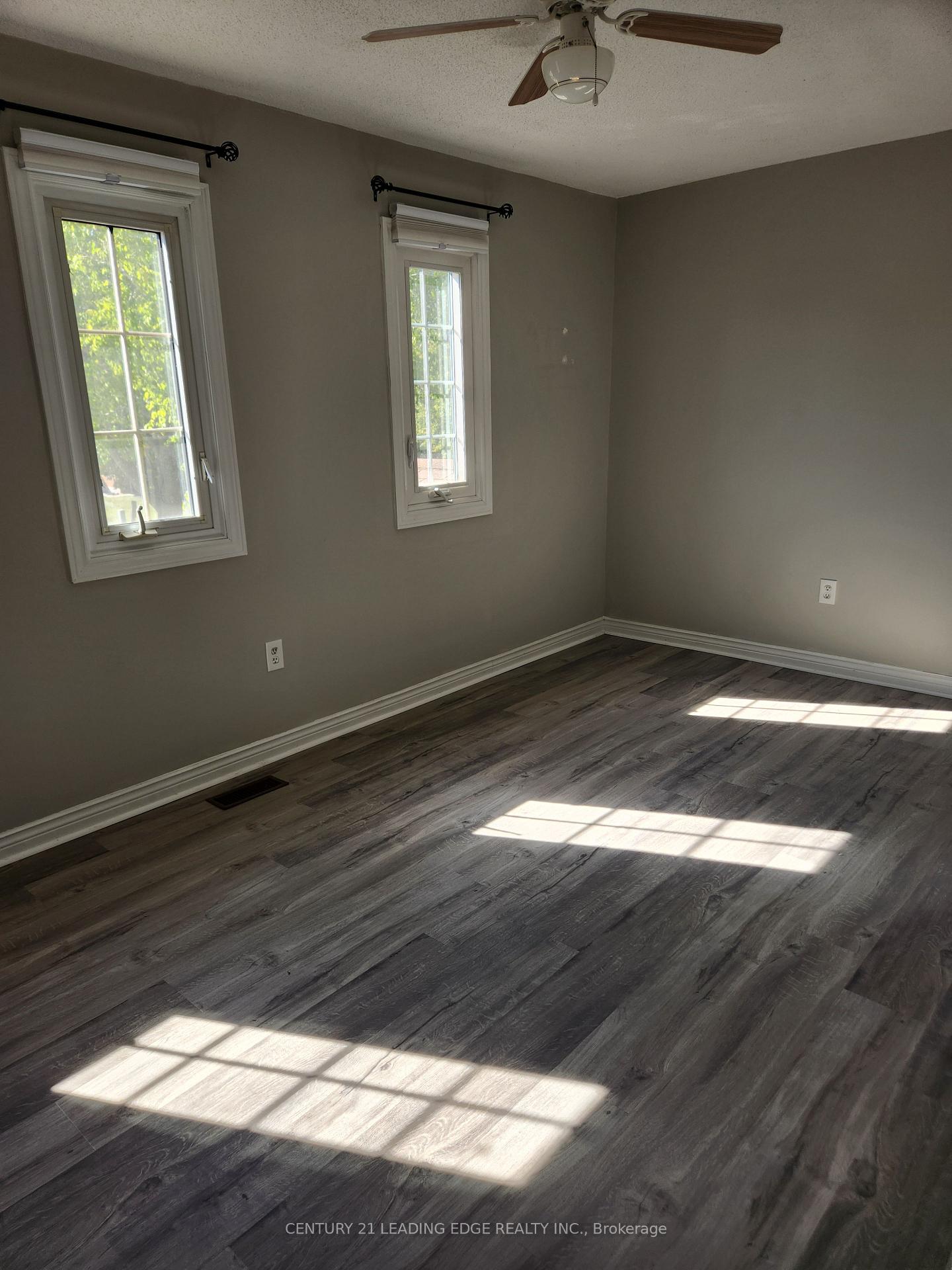 Photo 11 of 43 Poolton Crescent, Clarington, Courtice — HOMEH