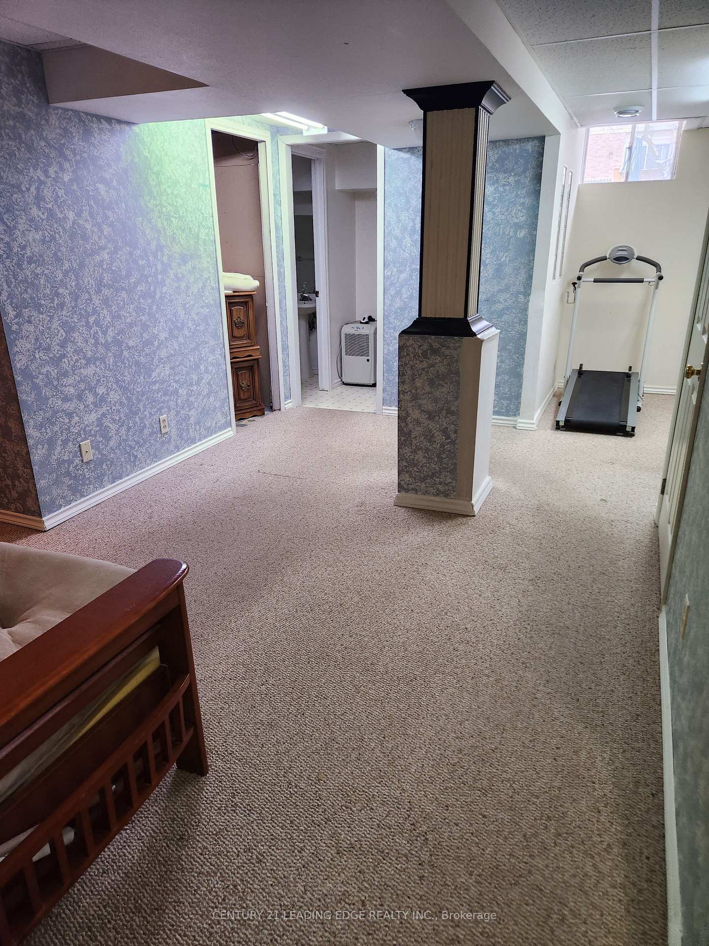 Photo 21 of 43 Poolton Crescent, Clarington, Courtice — HOMEH
