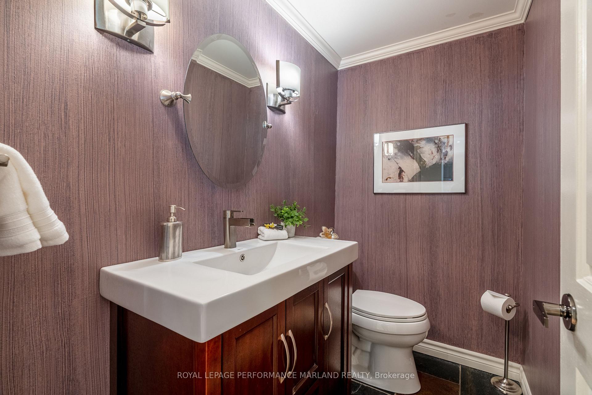 Photo 11 of 48 Harvard Avenue, Ottawa, Old Ottawa South — HOMEH