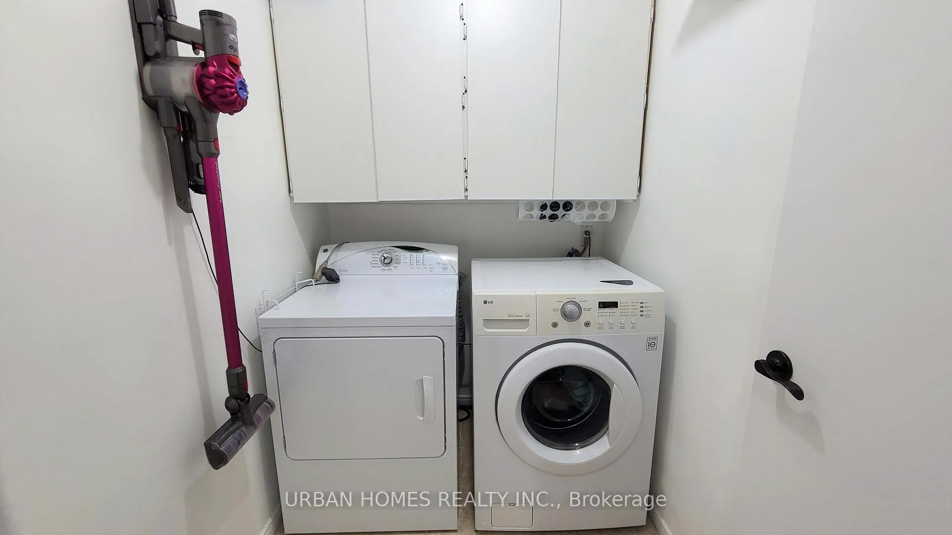 Photo 26 of Unit 215, 16A Elgin Street, Markham, Thornhill — HOMEH