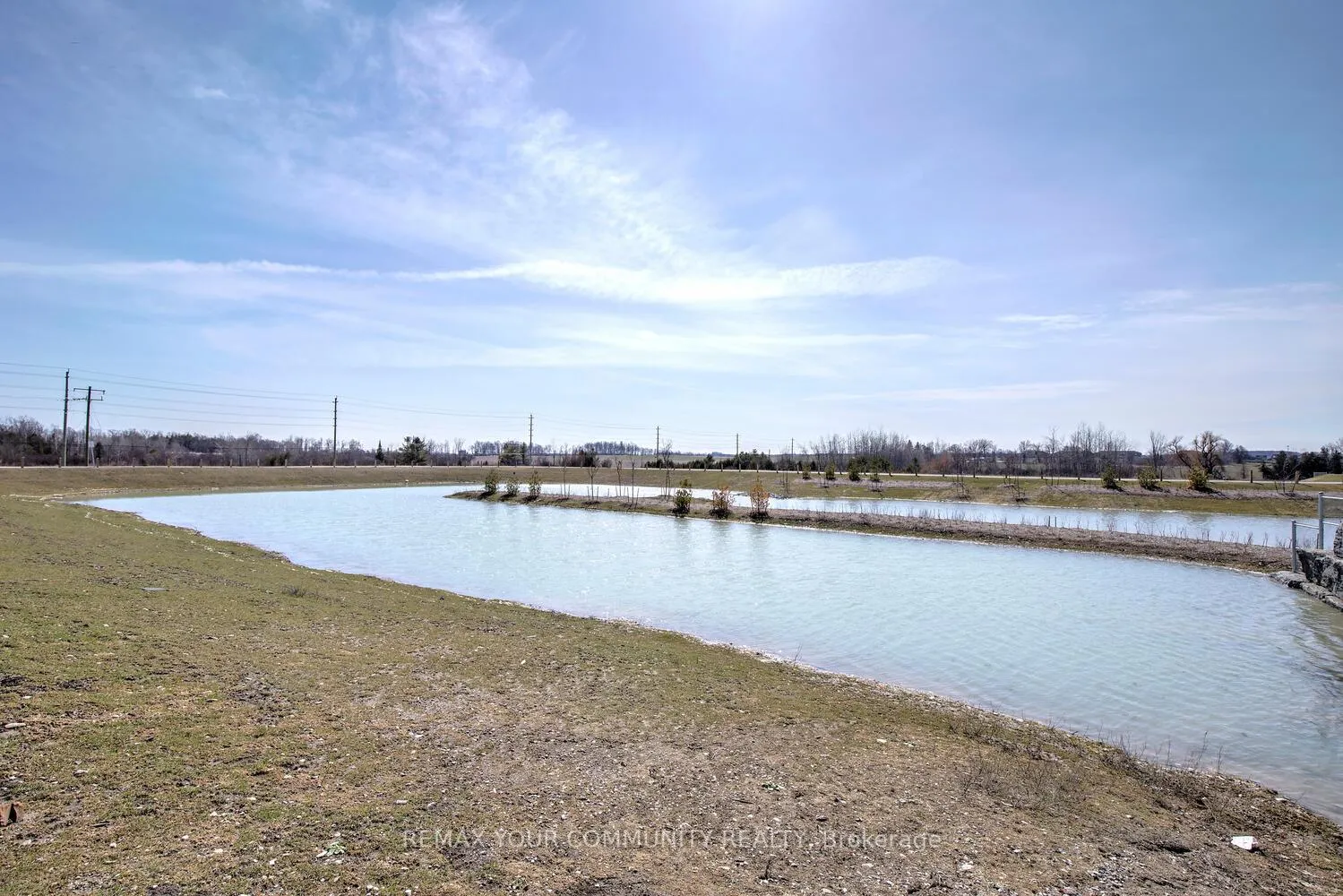 Photo 31 of 72 Vinewood Crescent, Barrie, Rural Barrie Southeast — HOMEH