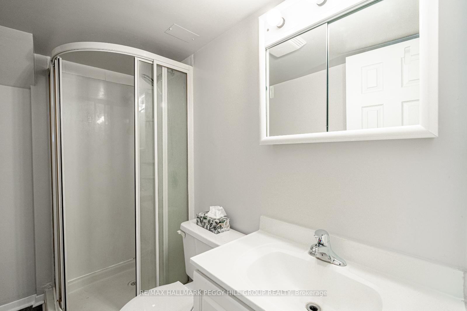 Photo 12 of 5 Lyfytt Crescent, Barrie, West Bayfield — HOMEH