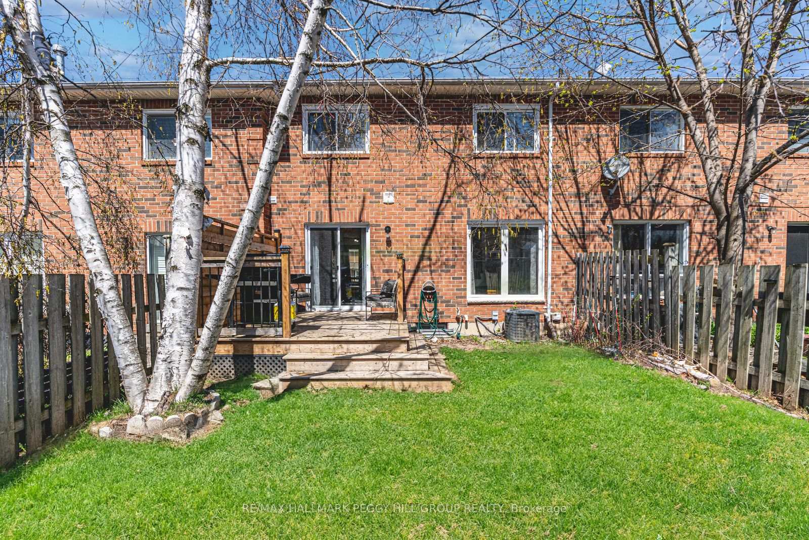 Photo 16 of 5 Lyfytt Crescent, Barrie, West Bayfield — HOMEH
