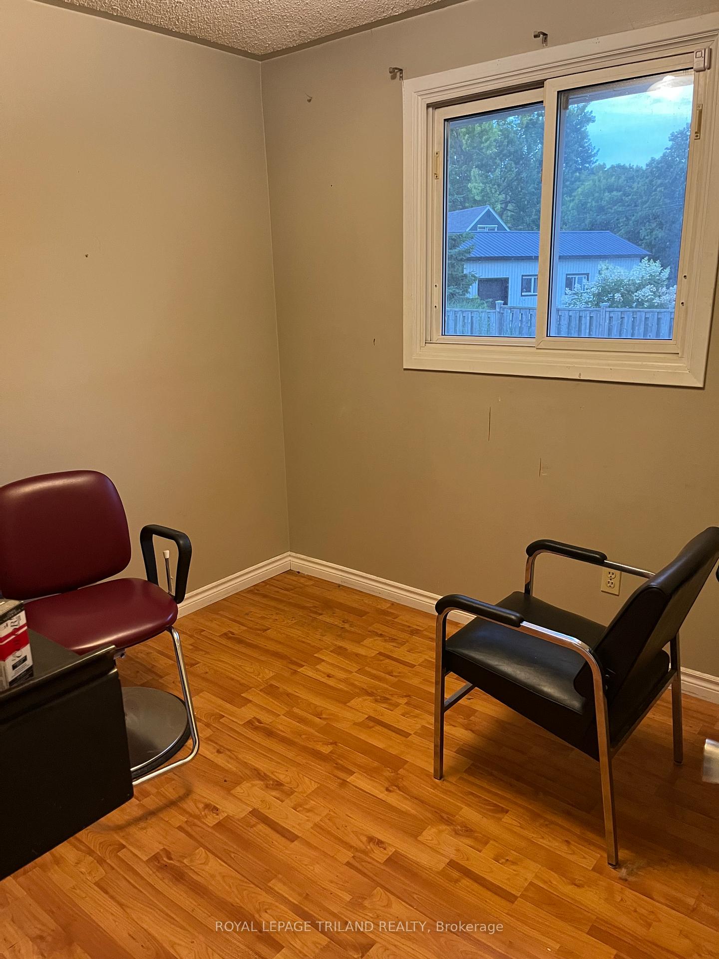 Photo 3 of 42606 Johnathon Street, Central Elgin, Union — HOMEH