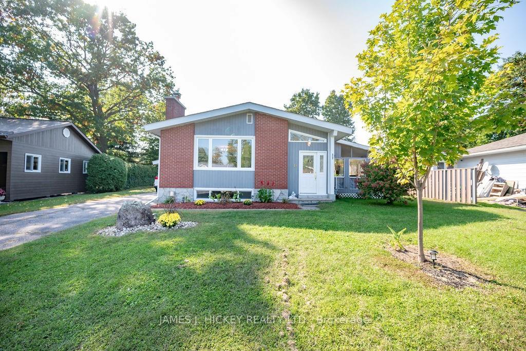Photo 2 of 18 Claremount Road, Deep River — HOMEH