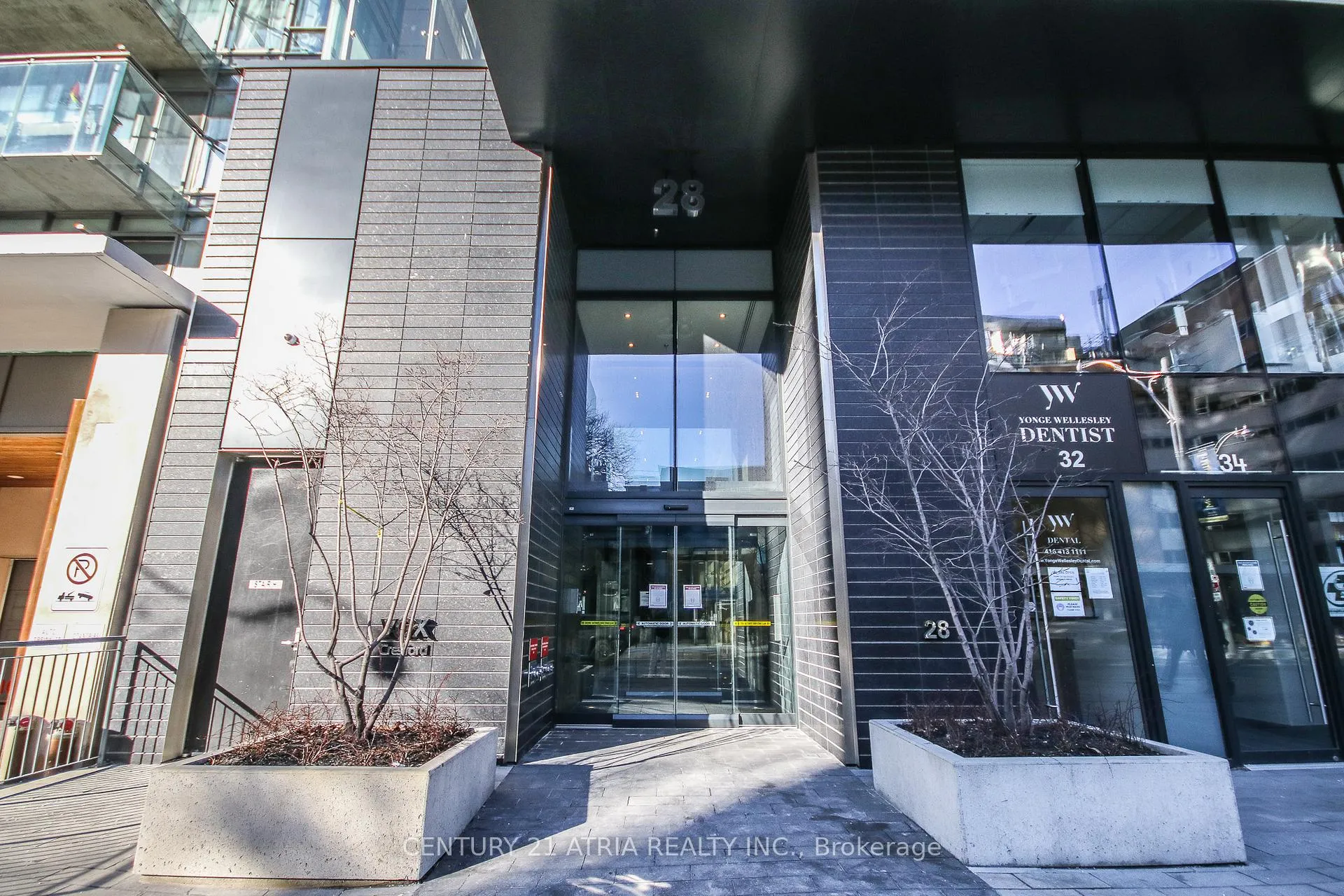 Front of Unit 1801, 28 Wellesley Street