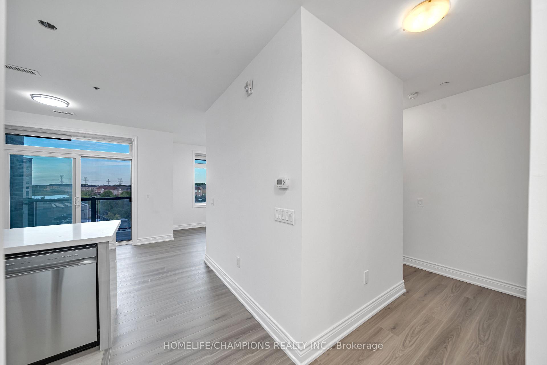 Photo 4 of Unit 320, 7325 Markham Road, Markham, Cedarwood — HOMEH