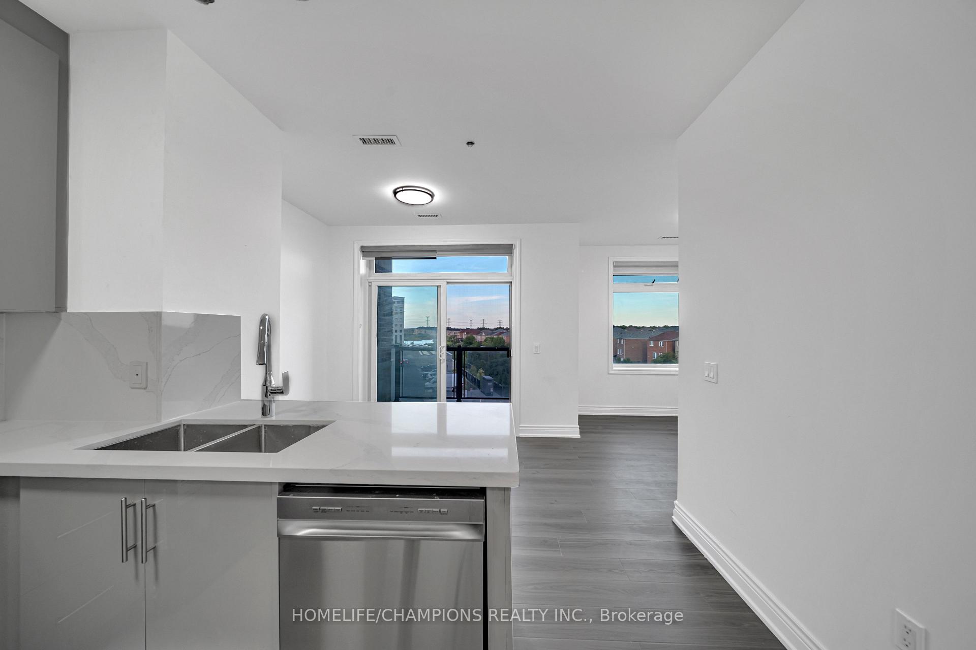 Photo 6 of Unit 320, 7325 Markham Road, Markham, Cedarwood — HOMEH