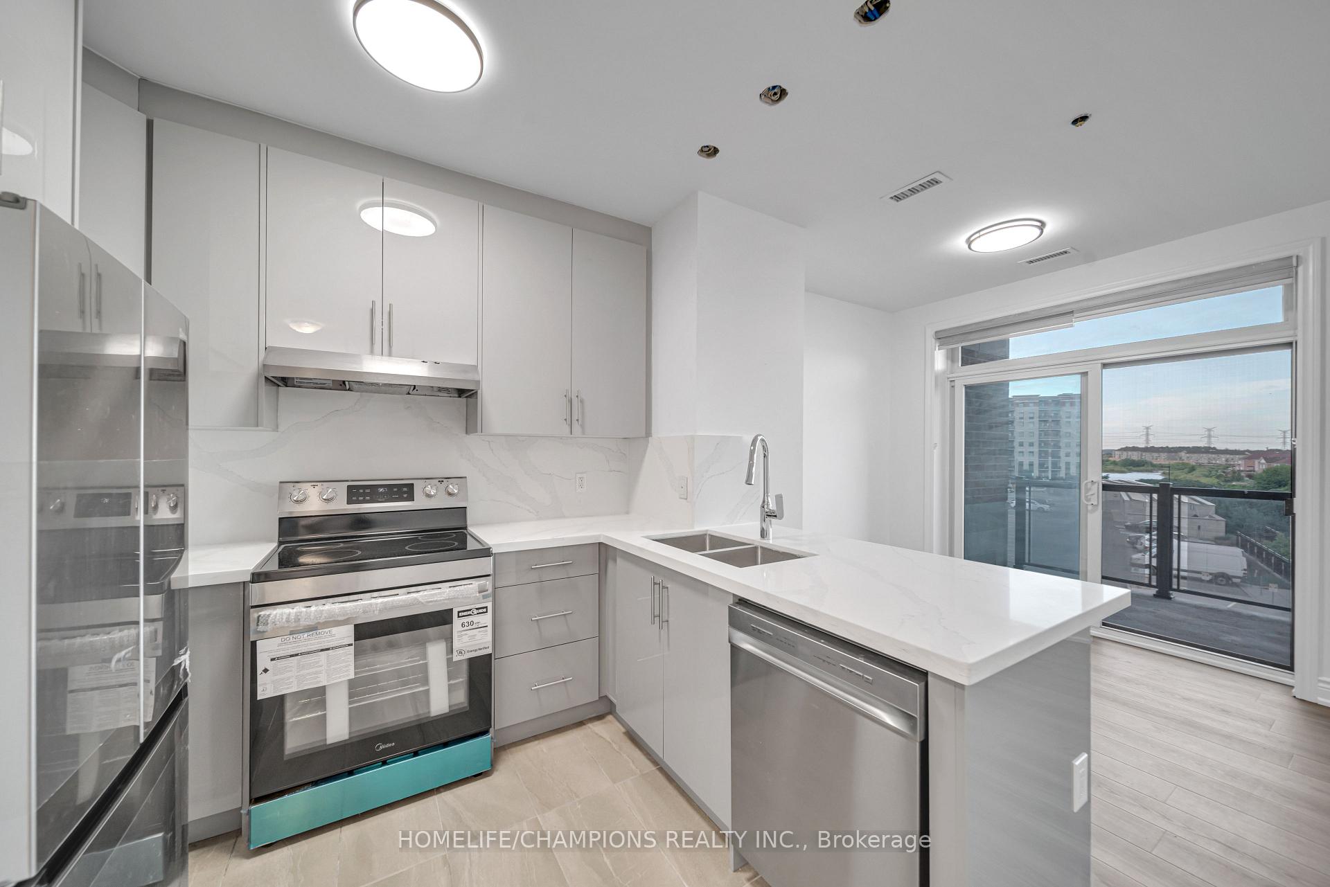 Photo 10 of Unit 320, 7325 Markham Road, Markham, Cedarwood — HOMEH