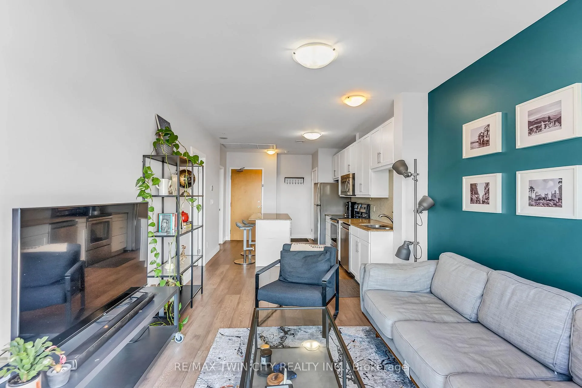 Photo 11 of Unit 806, 1 Victoria Street, Kitchener, City Commercial Core — HOMEH