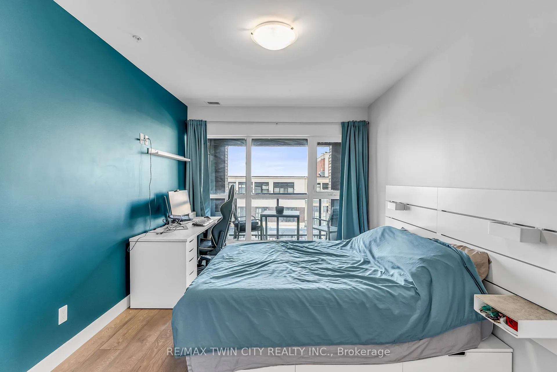 Photo 18 of Unit 806, 1 Victoria Street, Kitchener, City Commercial Core — HOMEH