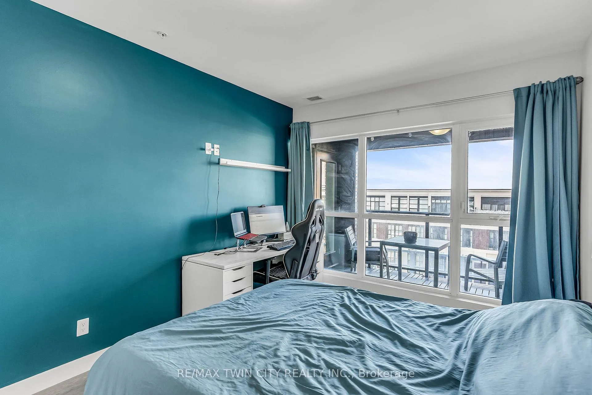 Photo 19 of Unit 806, 1 Victoria Street, Kitchener, City Commercial Core — HOMEH