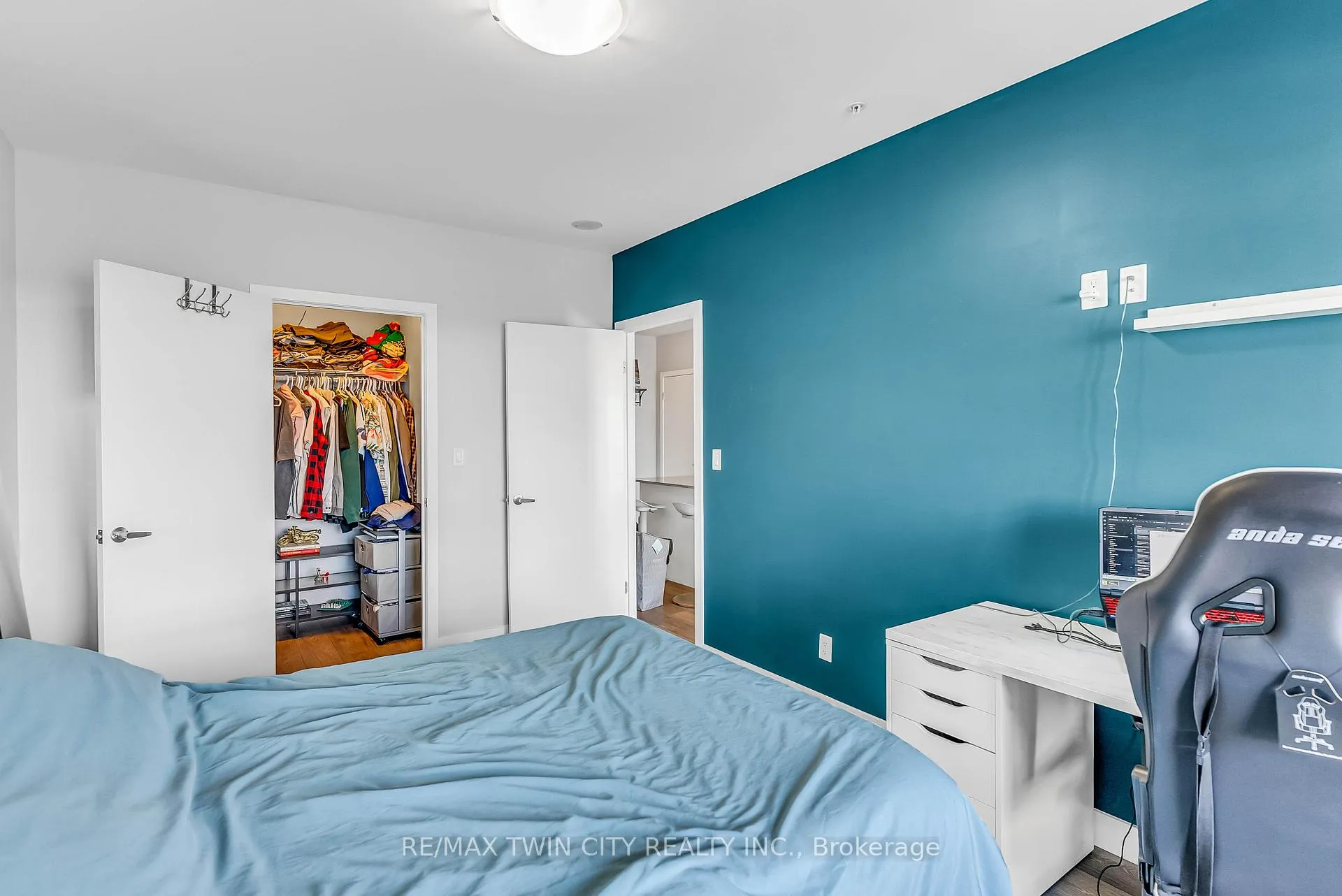 Photo 20 of Unit 806, 1 Victoria Street, Kitchener, City Commercial Core — HOMEH