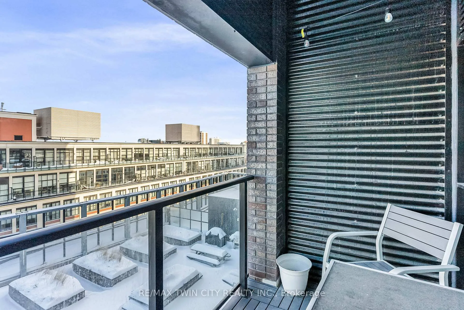 Photo 22 of Unit 806, 1 Victoria Street, Kitchener, City Commercial Core — HOMEH