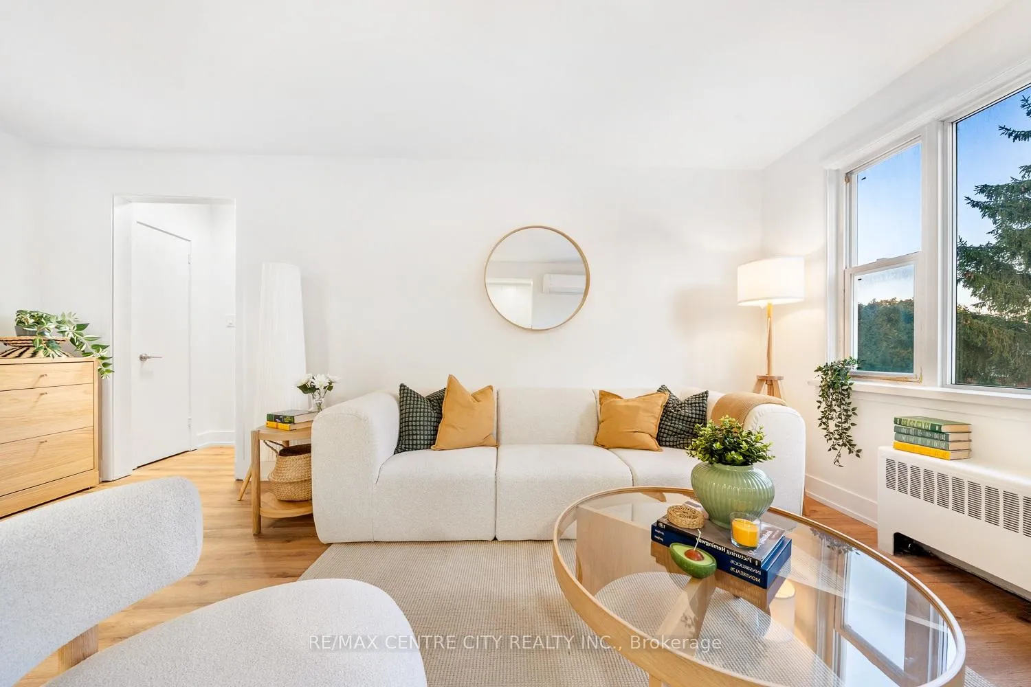 Photo 17 of Unit 10, 232 Elm Street, St. Thomas — HOMEH