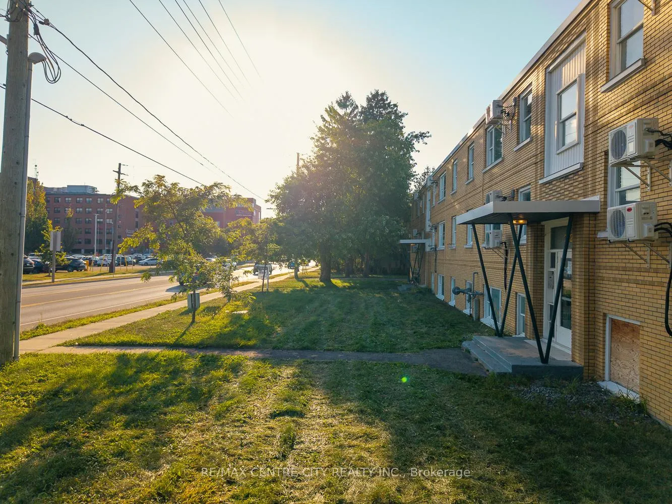 Photo 24 of Unit 10, 232 Elm Street, St. Thomas — HOMEH