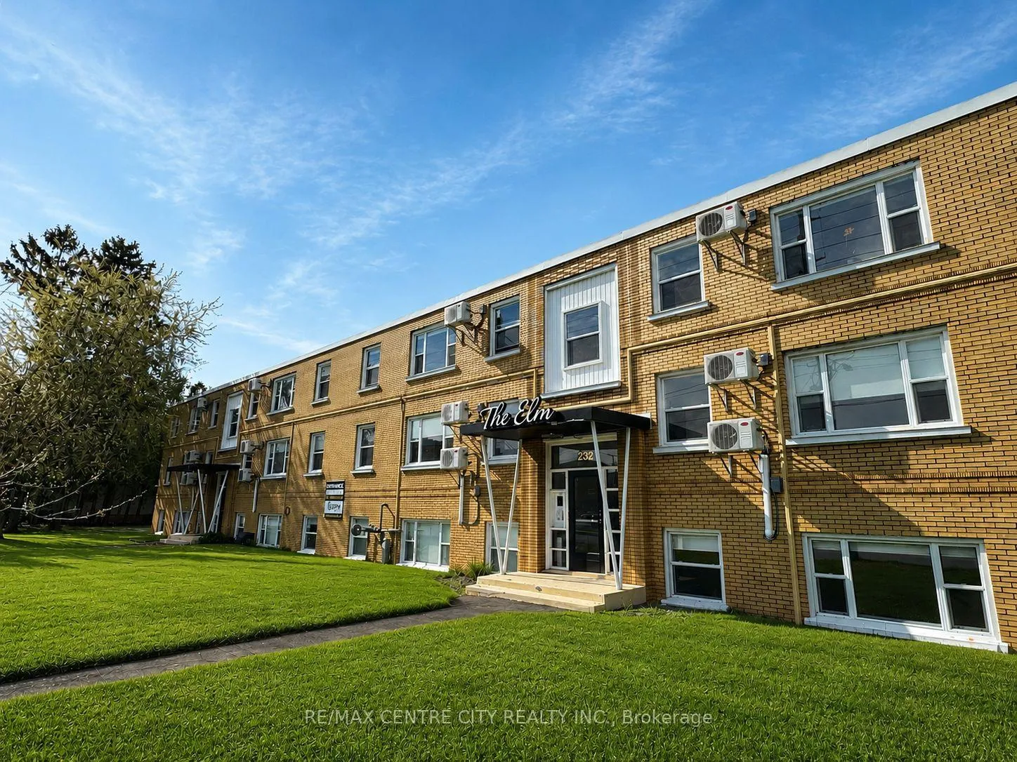 Photo 1 of Unit 10, 232 Elm Street, St. Thomas — HOMEH