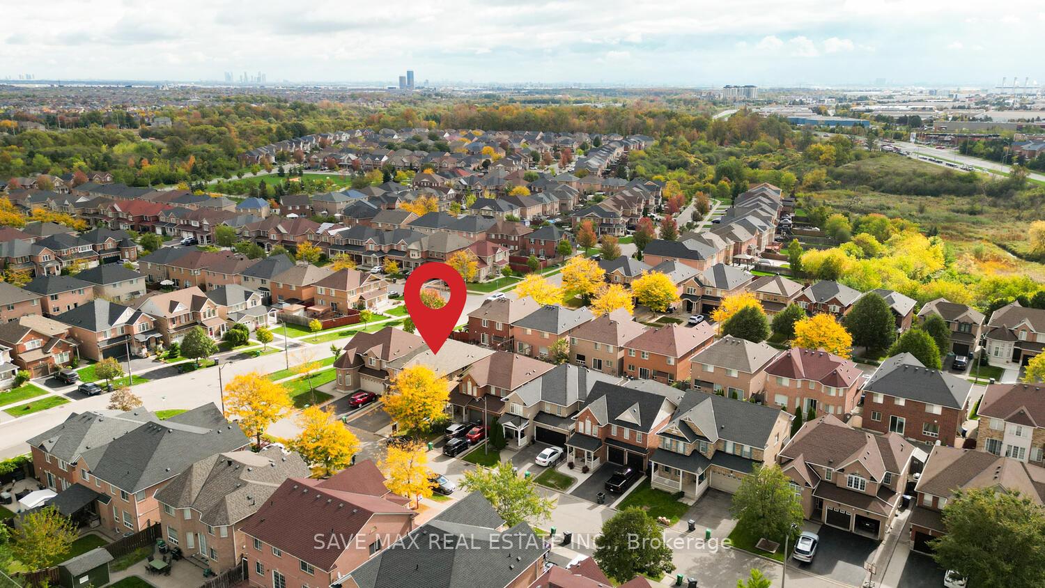 Photo 2 of 3 Gander Crescent, Brampton, Vales of Castlemore — HOMEH