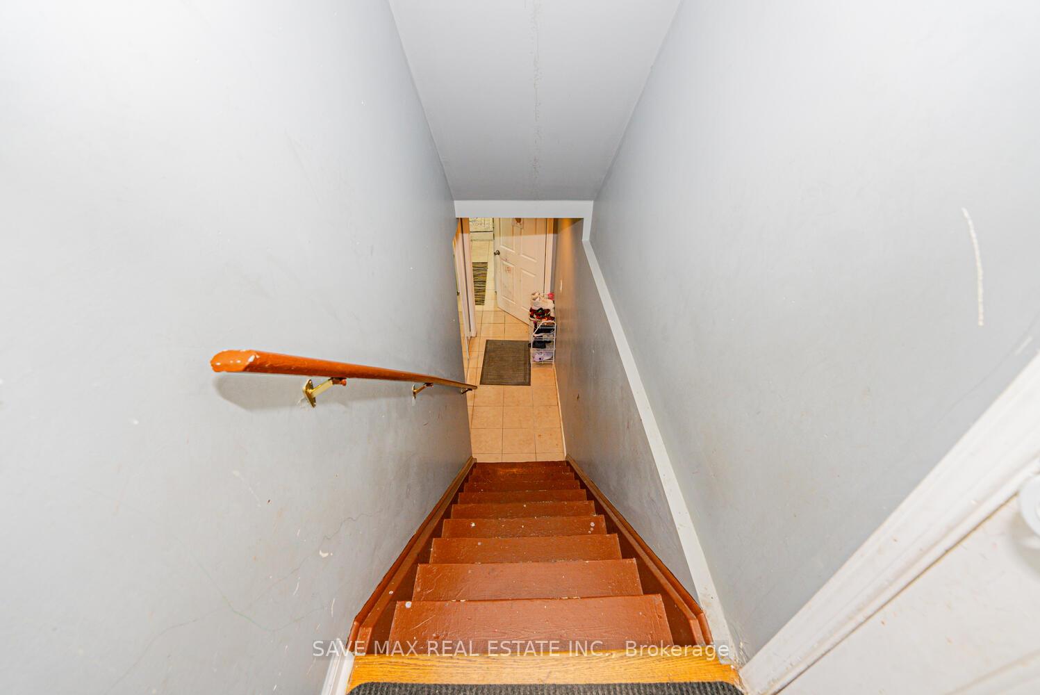 Photo 33 of 3 Gander Crescent, Brampton, Vales of Castlemore — HOMEH