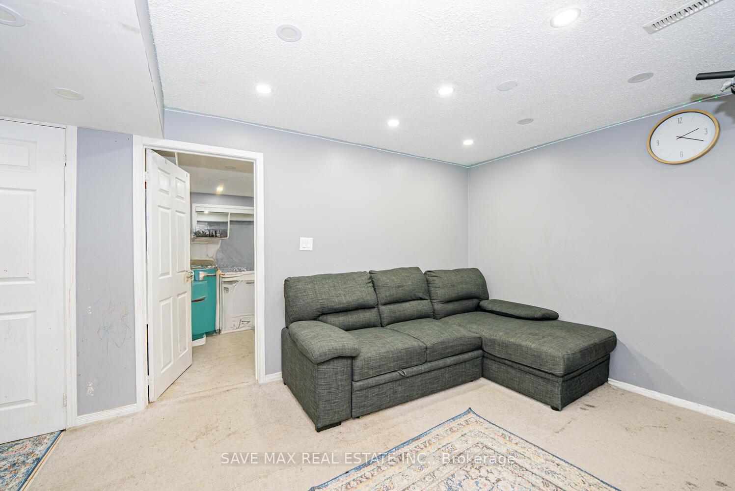 Photo 37 of 3 Gander Crescent, Brampton, Vales of Castlemore — HOMEH