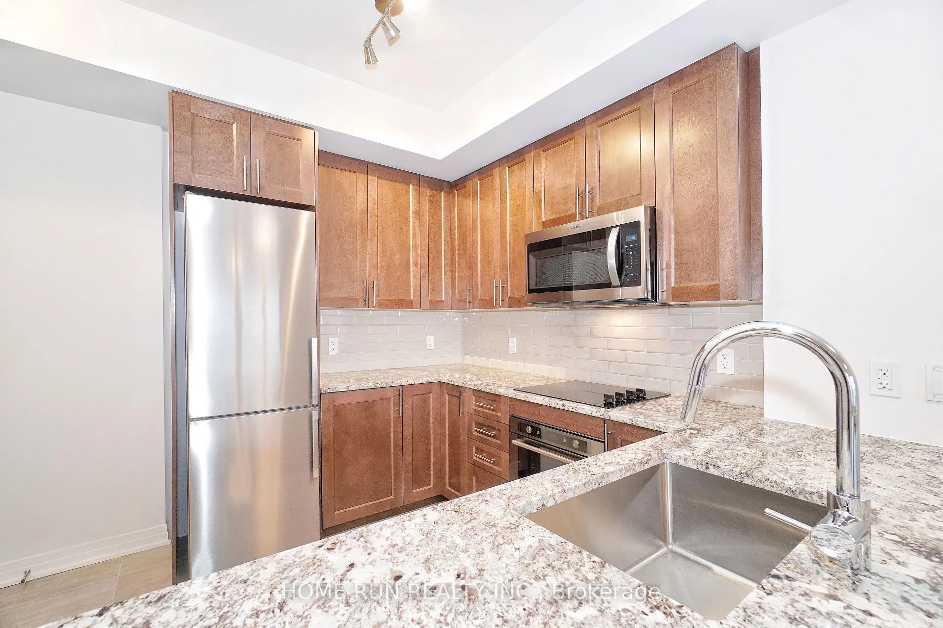 Photo 10 of Unit 3205, 805 Carling Avenue, Ottawa, West Centre Town — HOMEH