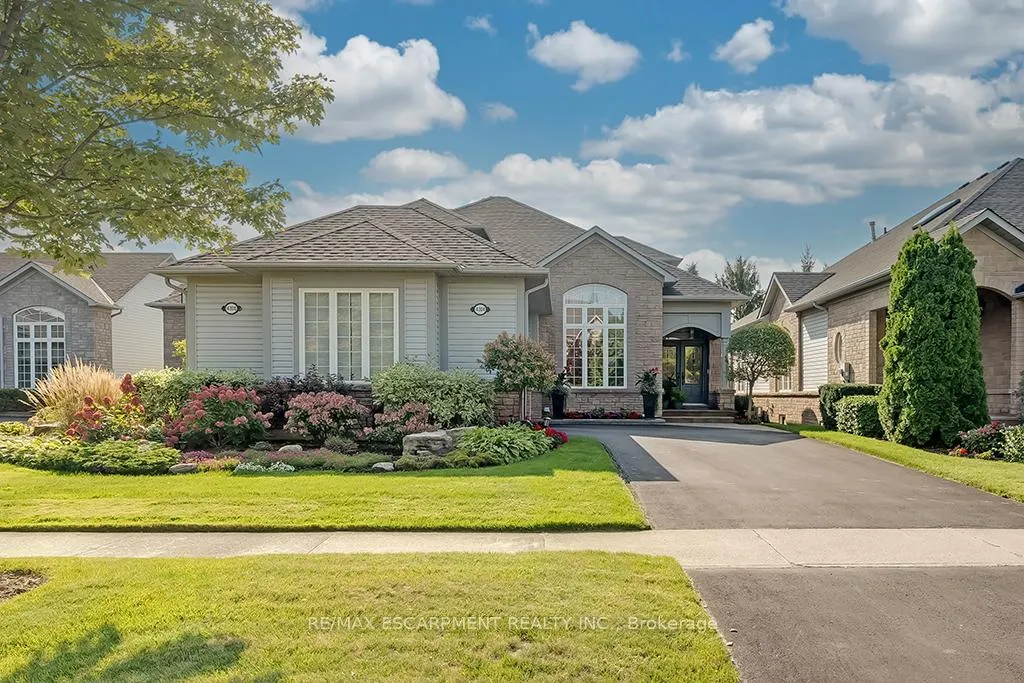 Photo 2 of 4304 Taywood Drive, Burlington, Rose — HOMEH