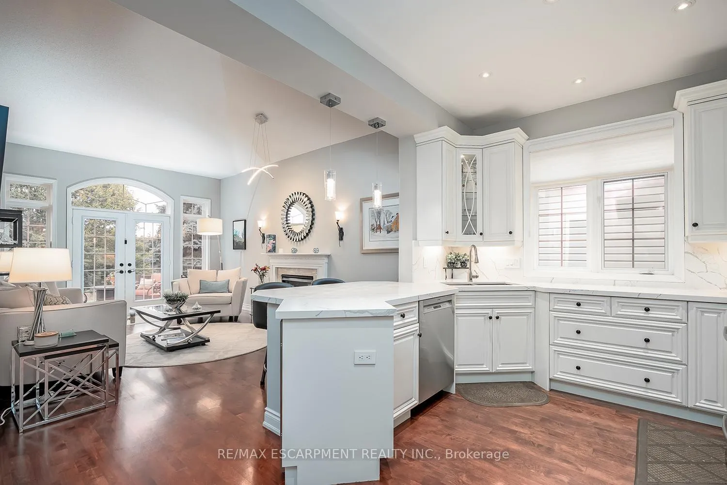 Photo 11 of 4304 Taywood Drive, Burlington, Rose — HOMEH