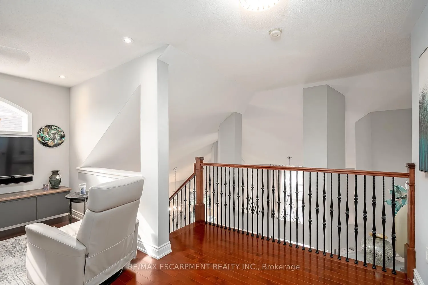 Photo 19 of 4304 Taywood Drive, Burlington, Rose — HOMEH