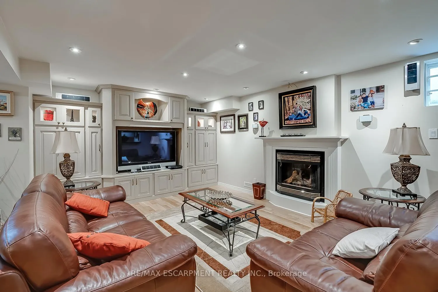 Photo 35 of 4304 Taywood Drive, Burlington, Rose — HOMEH