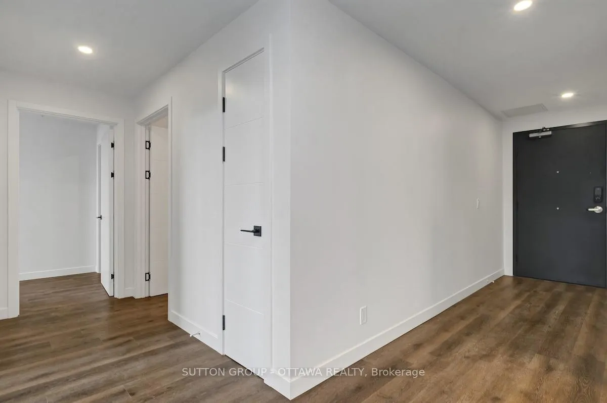 Photo 10 of Unit 406, 399 Winston Avenue, Ottawa, Westboro West — HOMEH