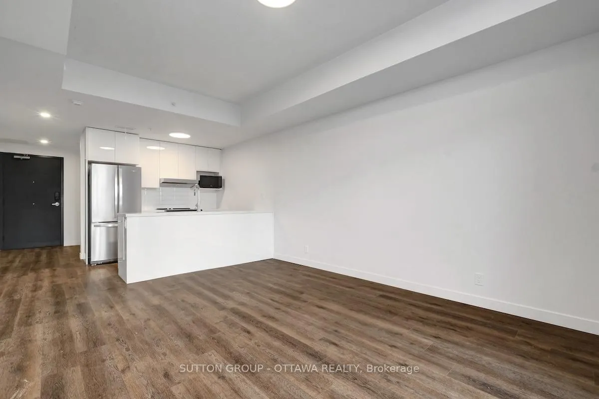 Photo 15 of Unit 406, 399 Winston Avenue, Ottawa, Westboro West — HOMEH