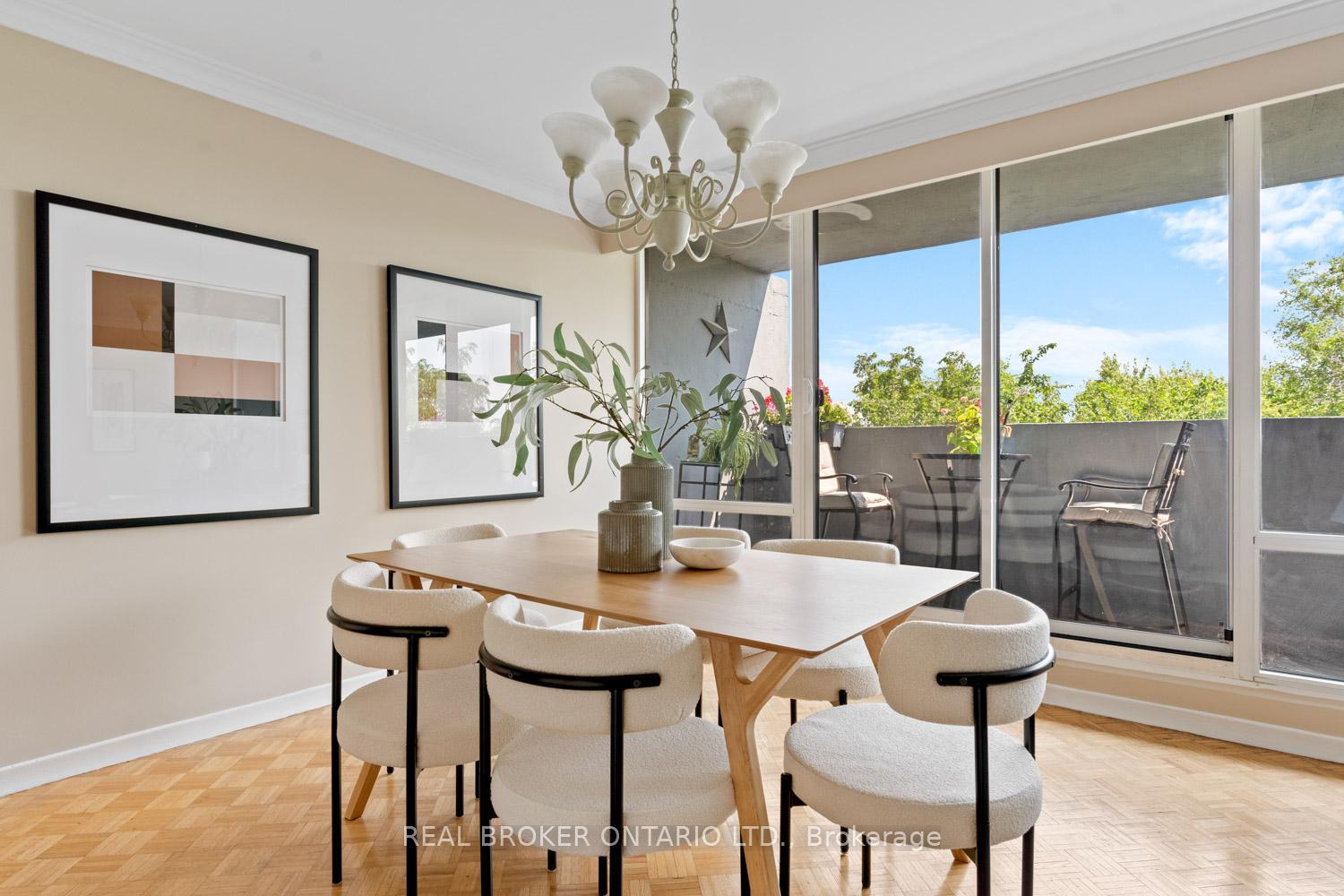 Photo 6 of Unit 605, 3555 Bathurst Street, Toronto, Bedford Park-Nortown — HOMEH