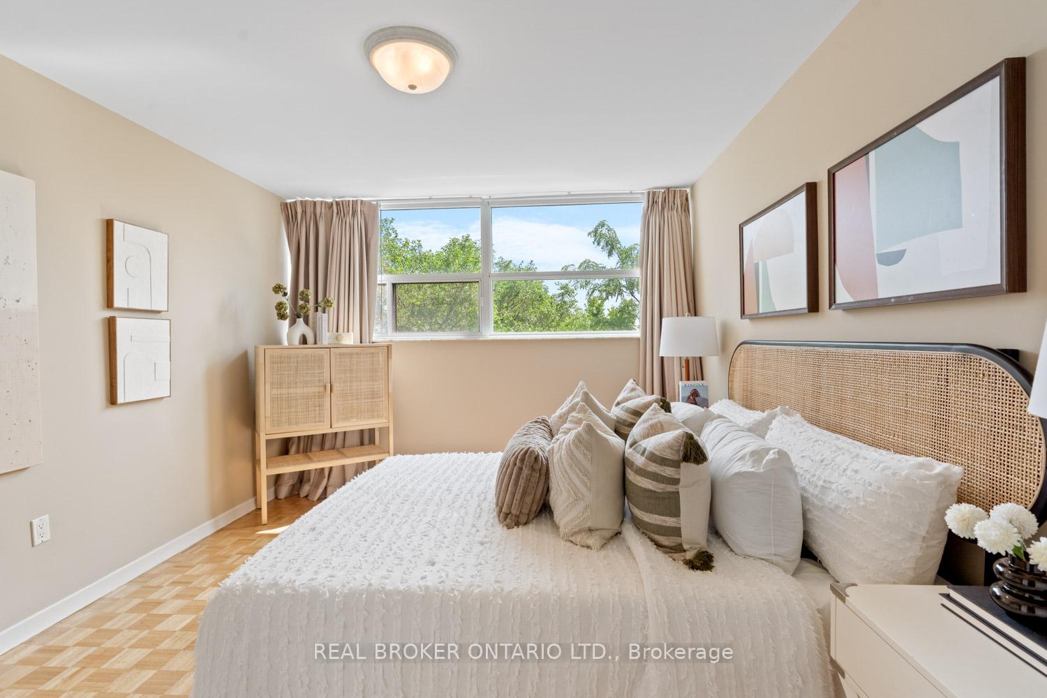 Photo 16 of Unit 605, 3555 Bathurst Street, Toronto, Bedford Park-Nortown — HOMEH