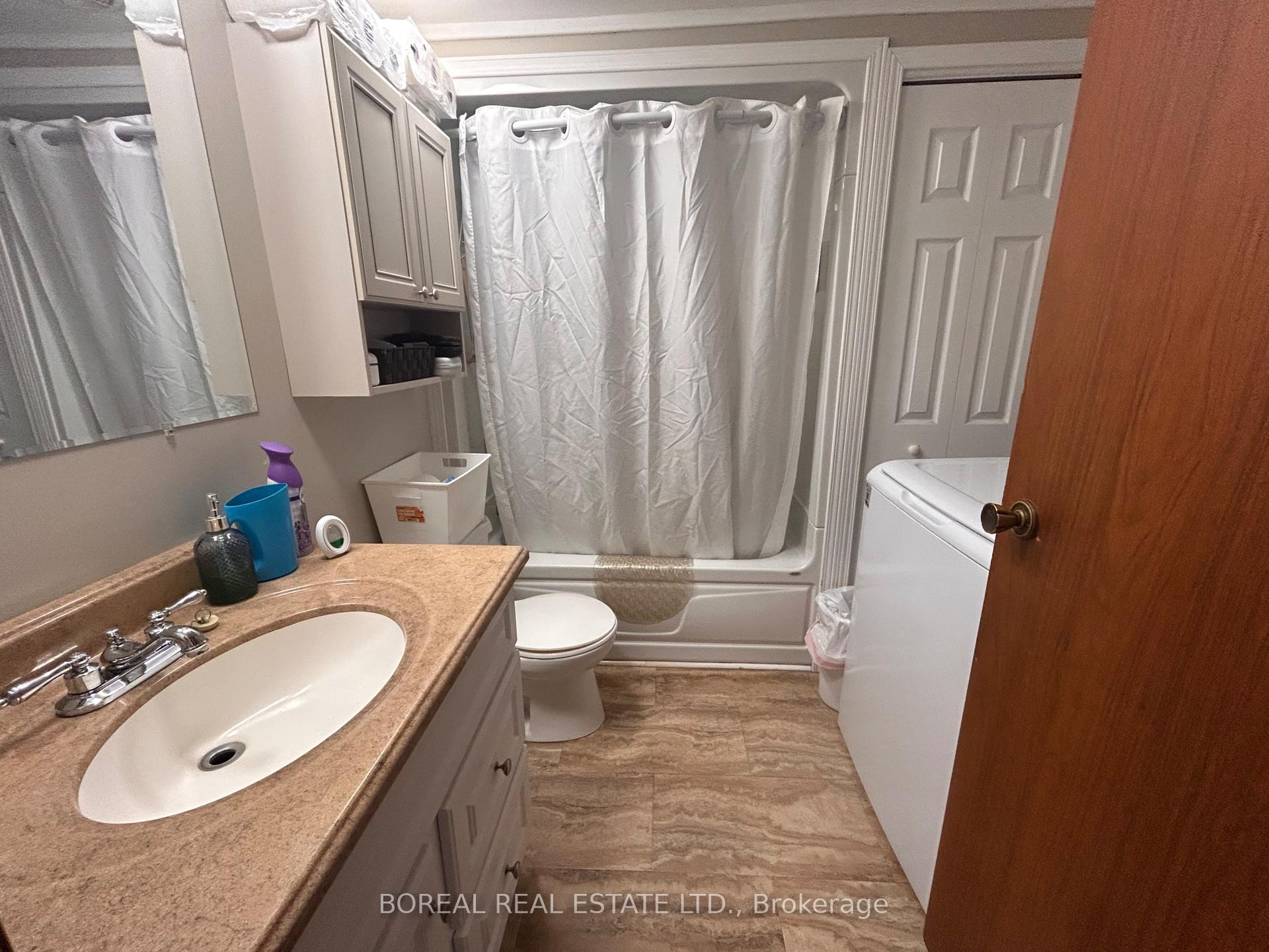 Photo 7 of 14 Ford Street, Cochrane — HOMEH