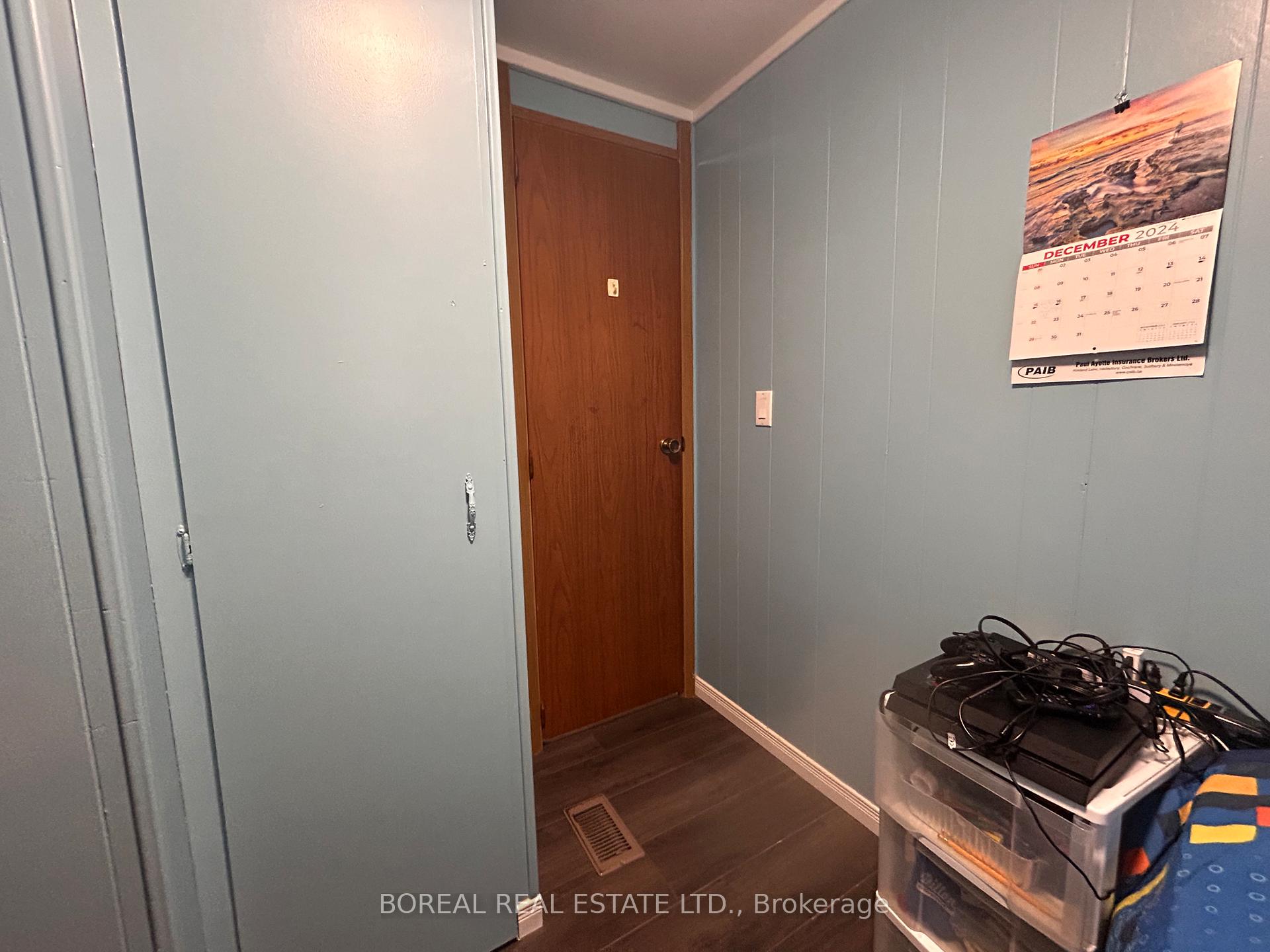 Photo 11 of 14 Ford Street, Cochrane — HOMEH