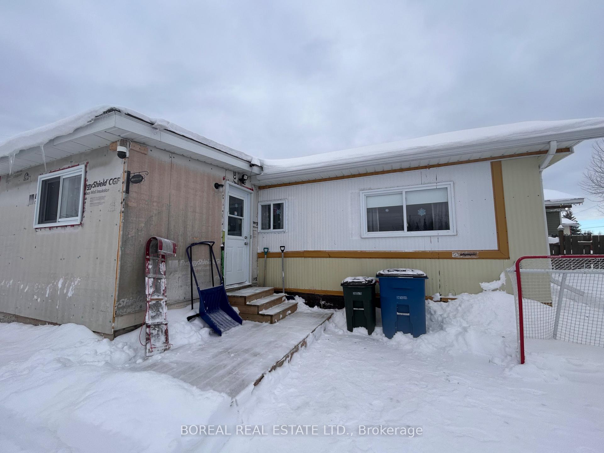 Photo 19 of 14 Ford Street, Cochrane — HOMEH