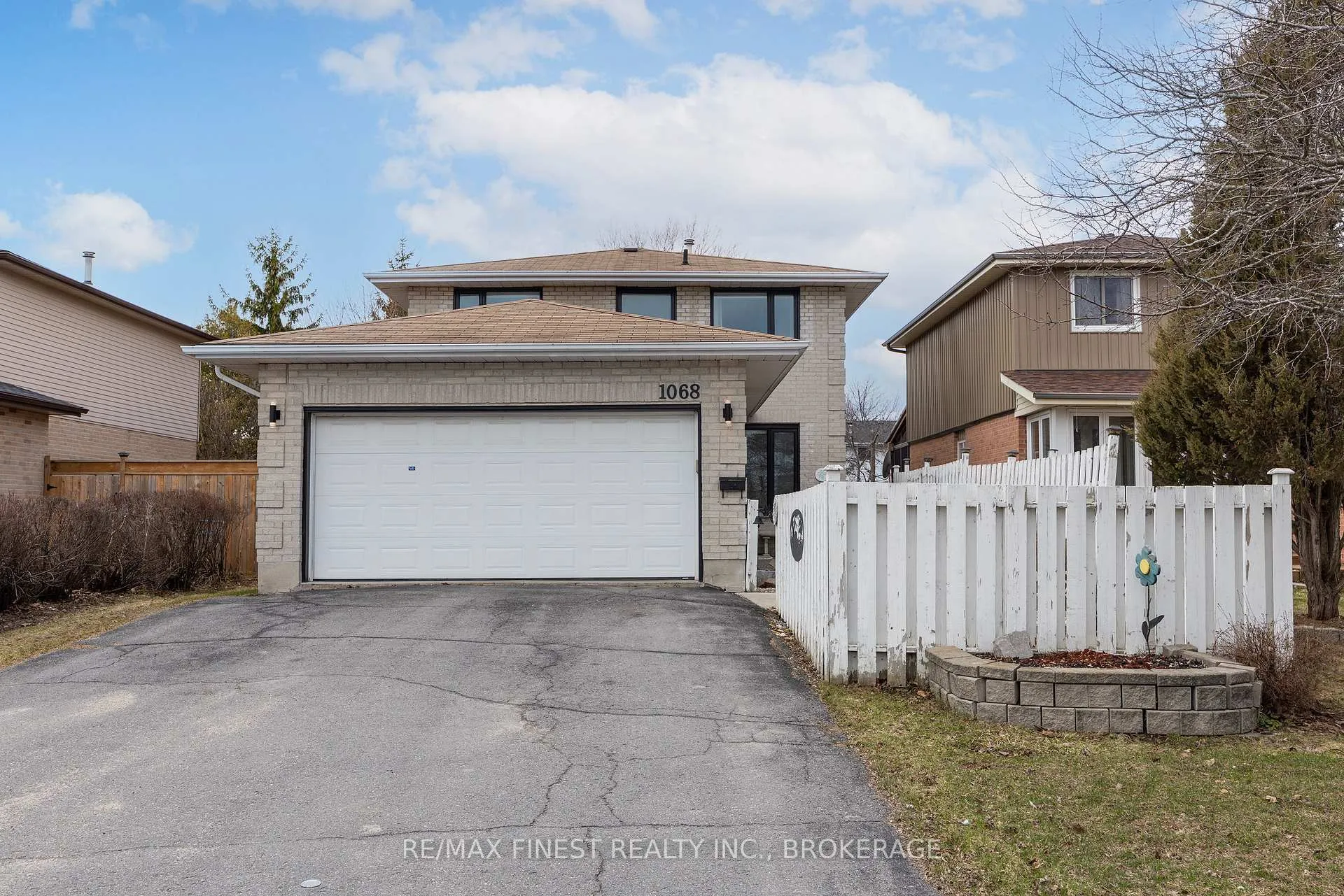 Photo 3 of 1068 Willowood Drive, Kingston, City Northwest — HOMEH