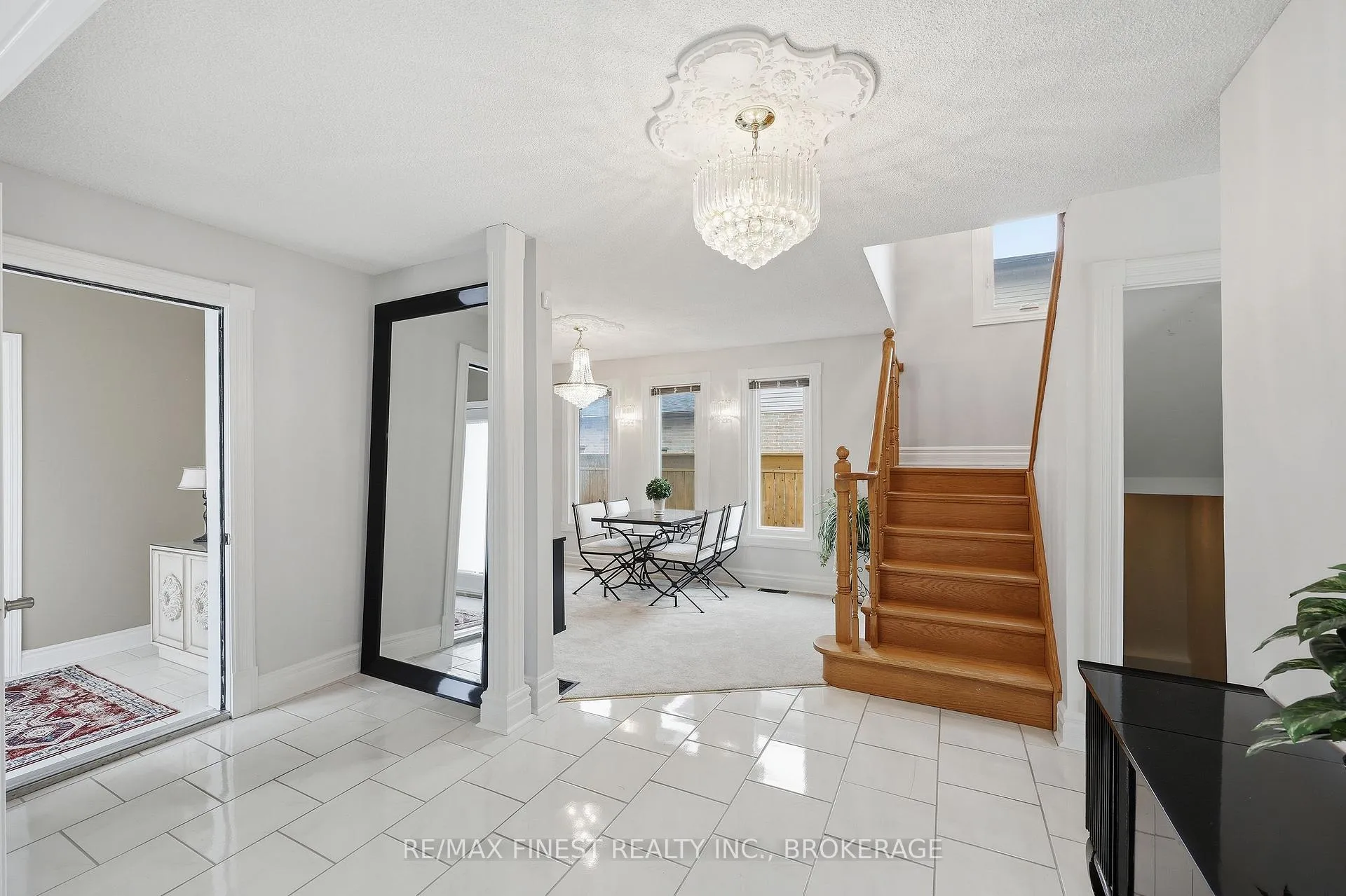 Photo 7 of 1068 Willowood Drive, Kingston, City Northwest — HOMEH