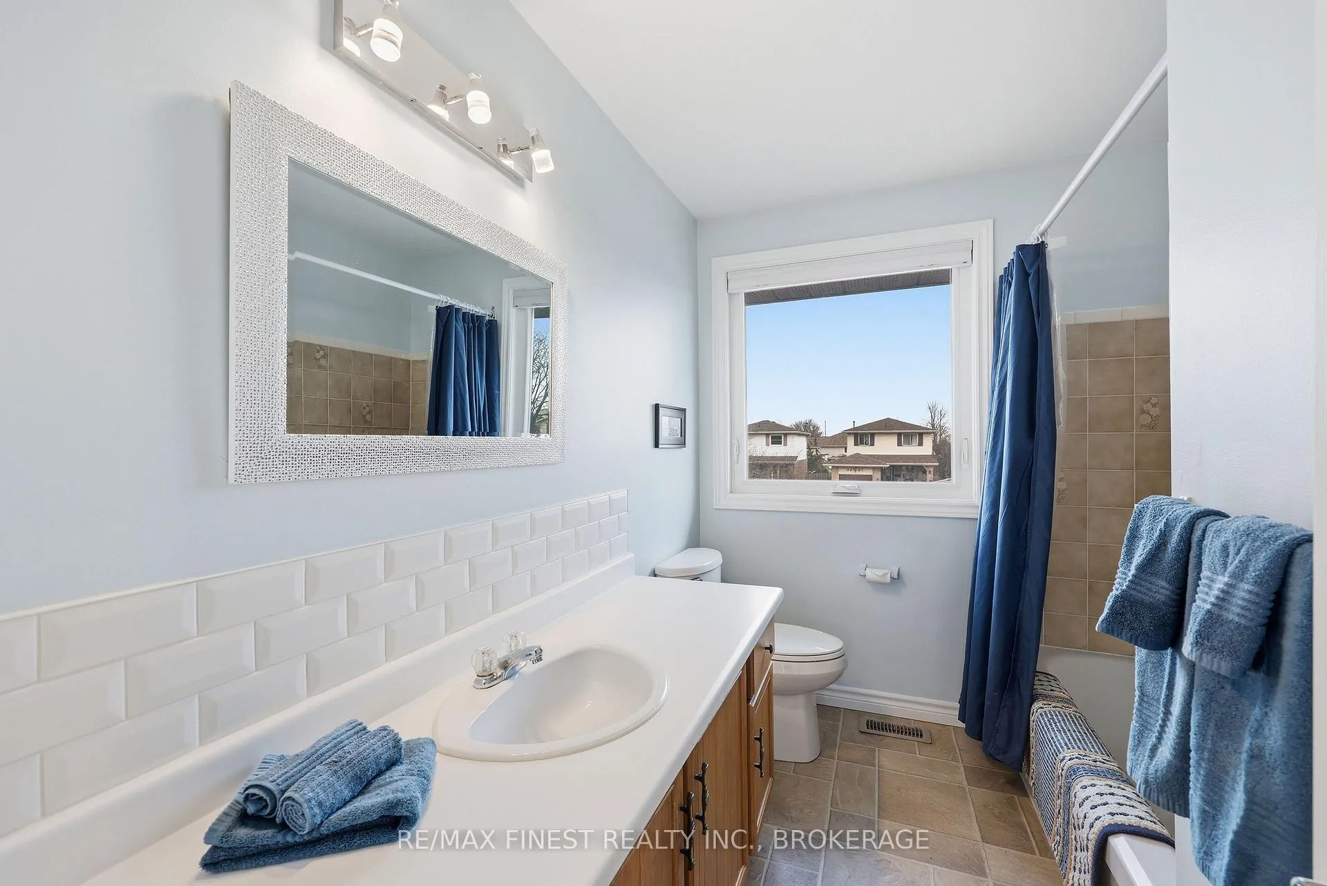 Photo 33 of 1068 Willowood Drive, Kingston, City Northwest — HOMEH