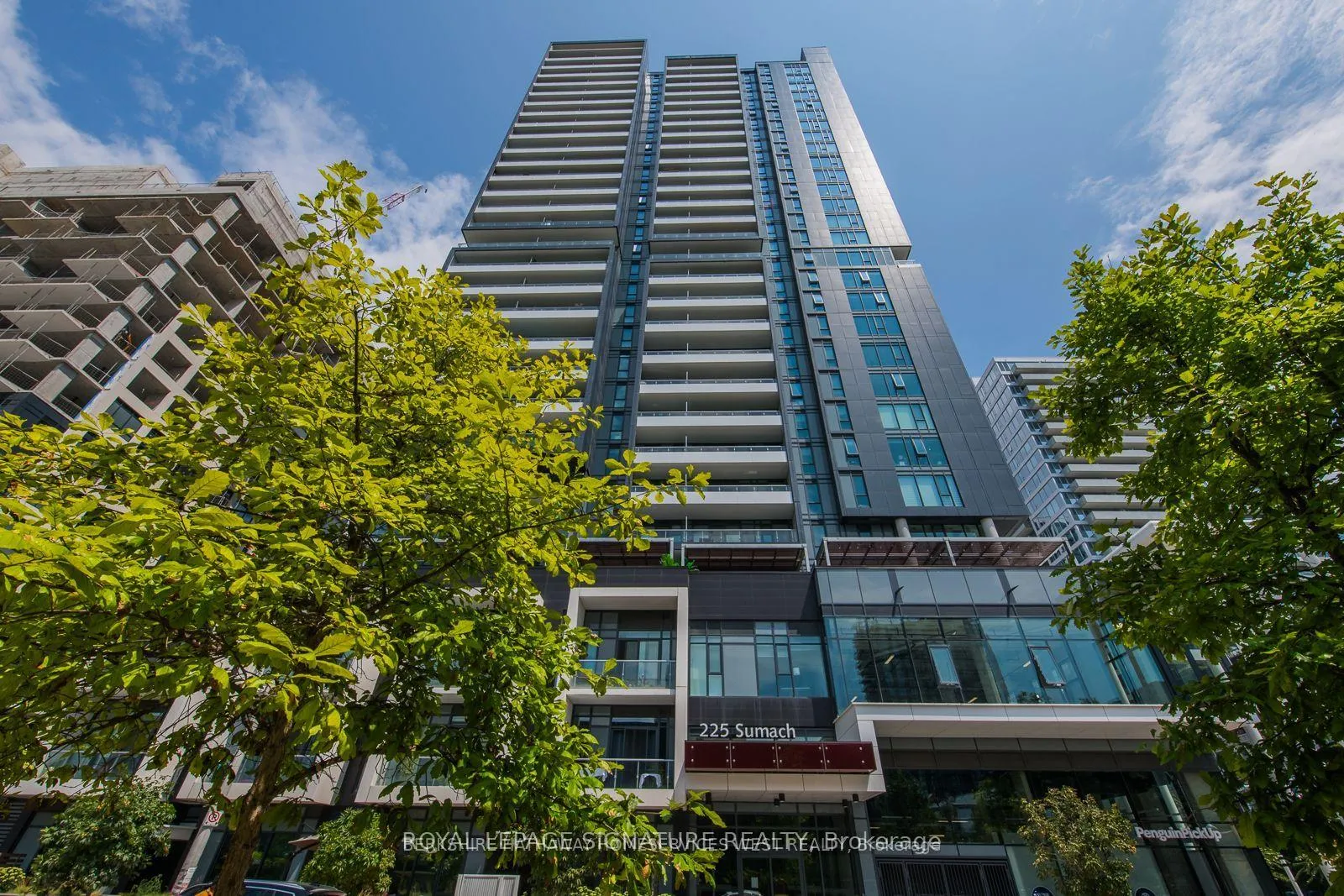 Front of Unit 2712, 225 Sumach Street