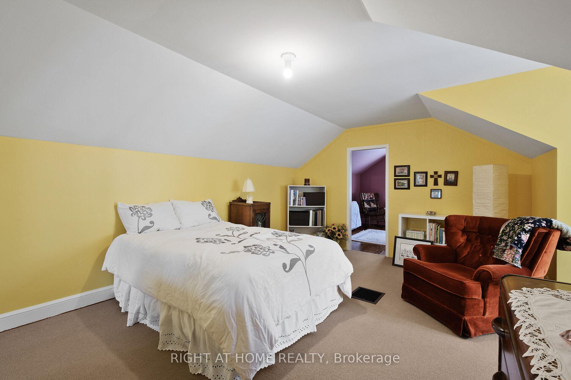 Photo 5 of 110 Clegg Street, Ottawa, Ottawa East — HOMEH