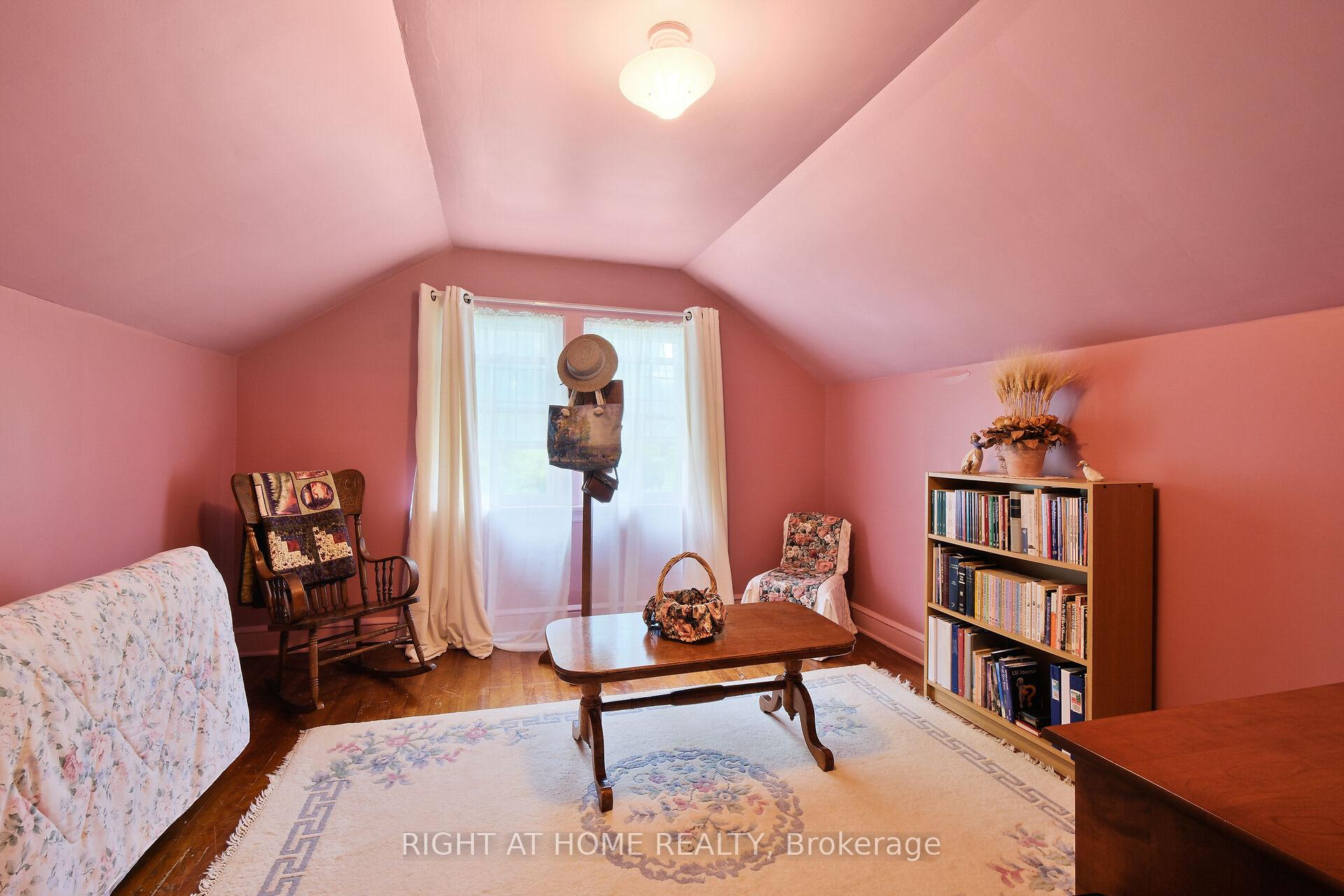 Photo 7 of 110 Clegg Street, Ottawa, Ottawa East — HOMEH