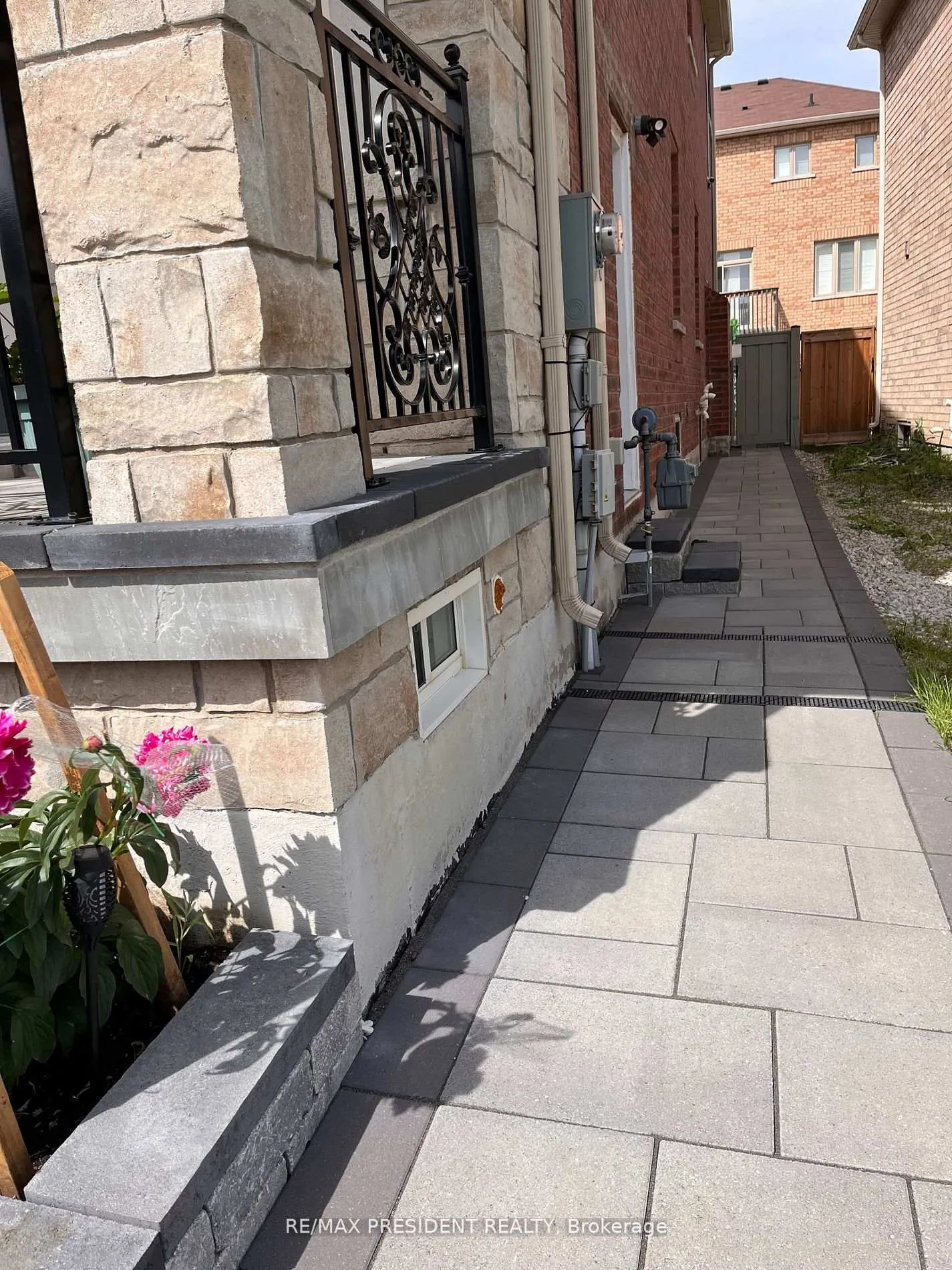 Photo 1 of 75 Thornbush Boulevard, Brampton, Northwest Brampton — HOMEH