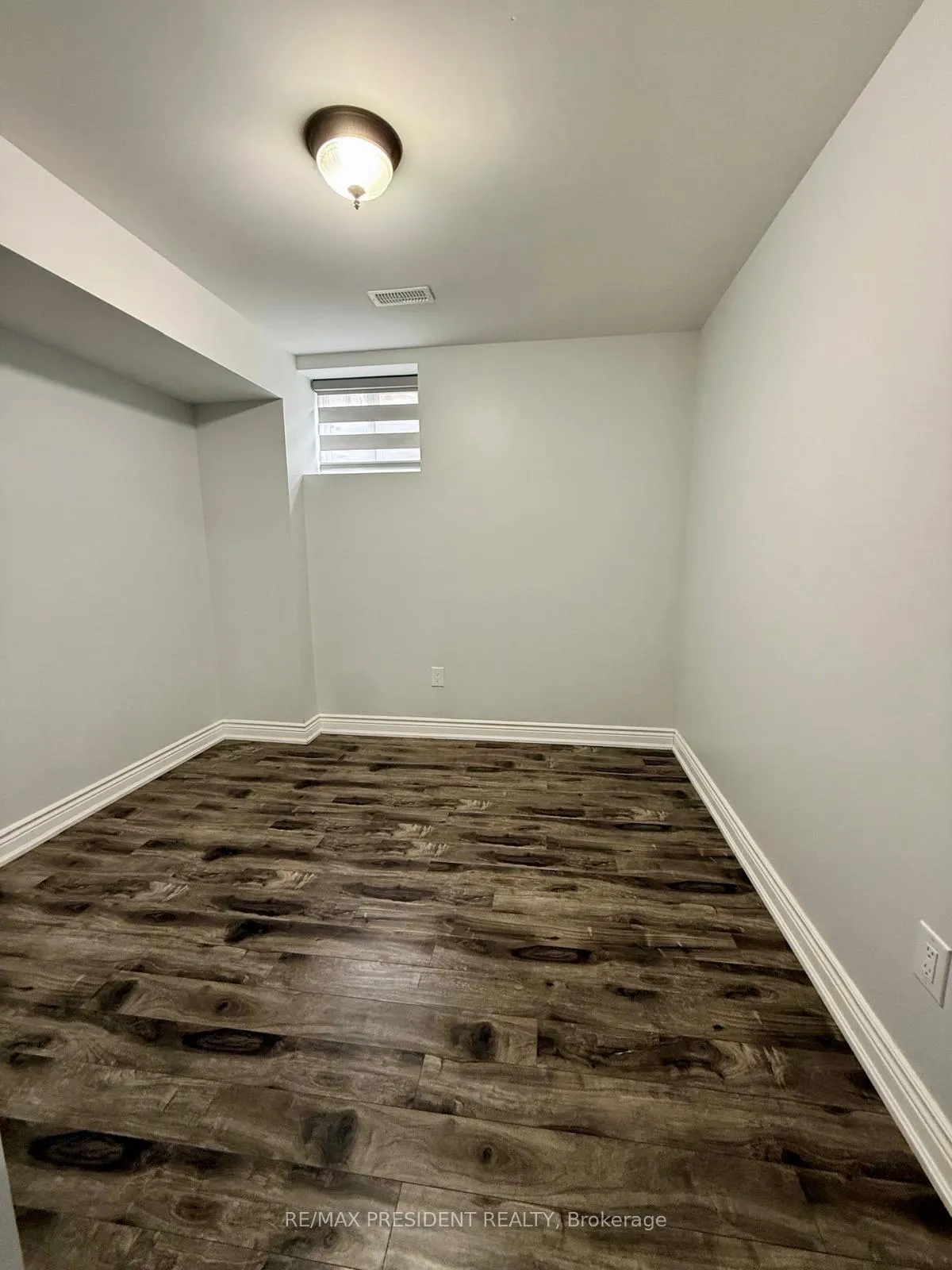 Photo 7 of 75 Thornbush Boulevard, Brampton, Northwest Brampton — HOMEH