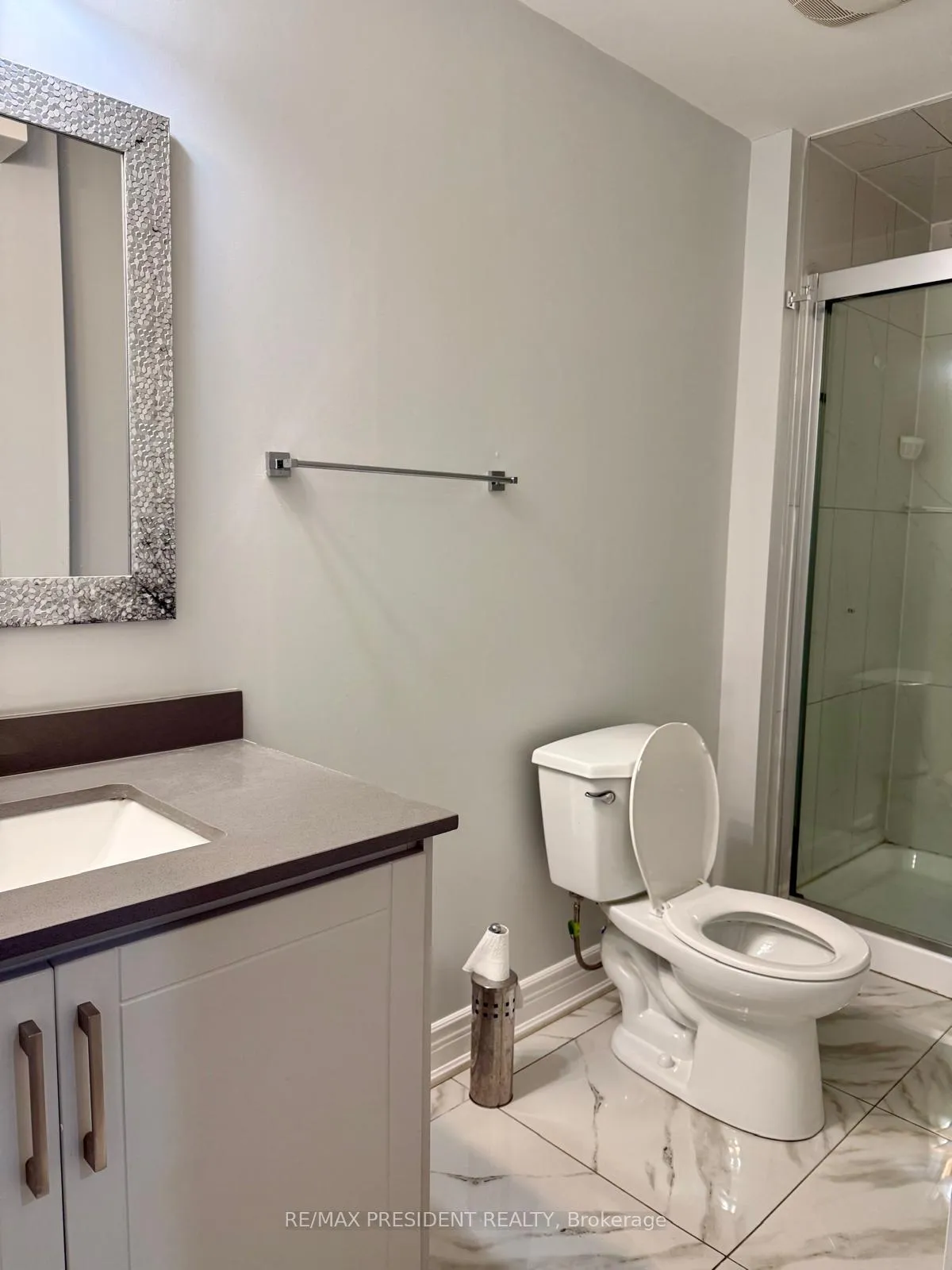 Photo 8 of 75 Thornbush Boulevard, Brampton, Northwest Brampton — HOMEH