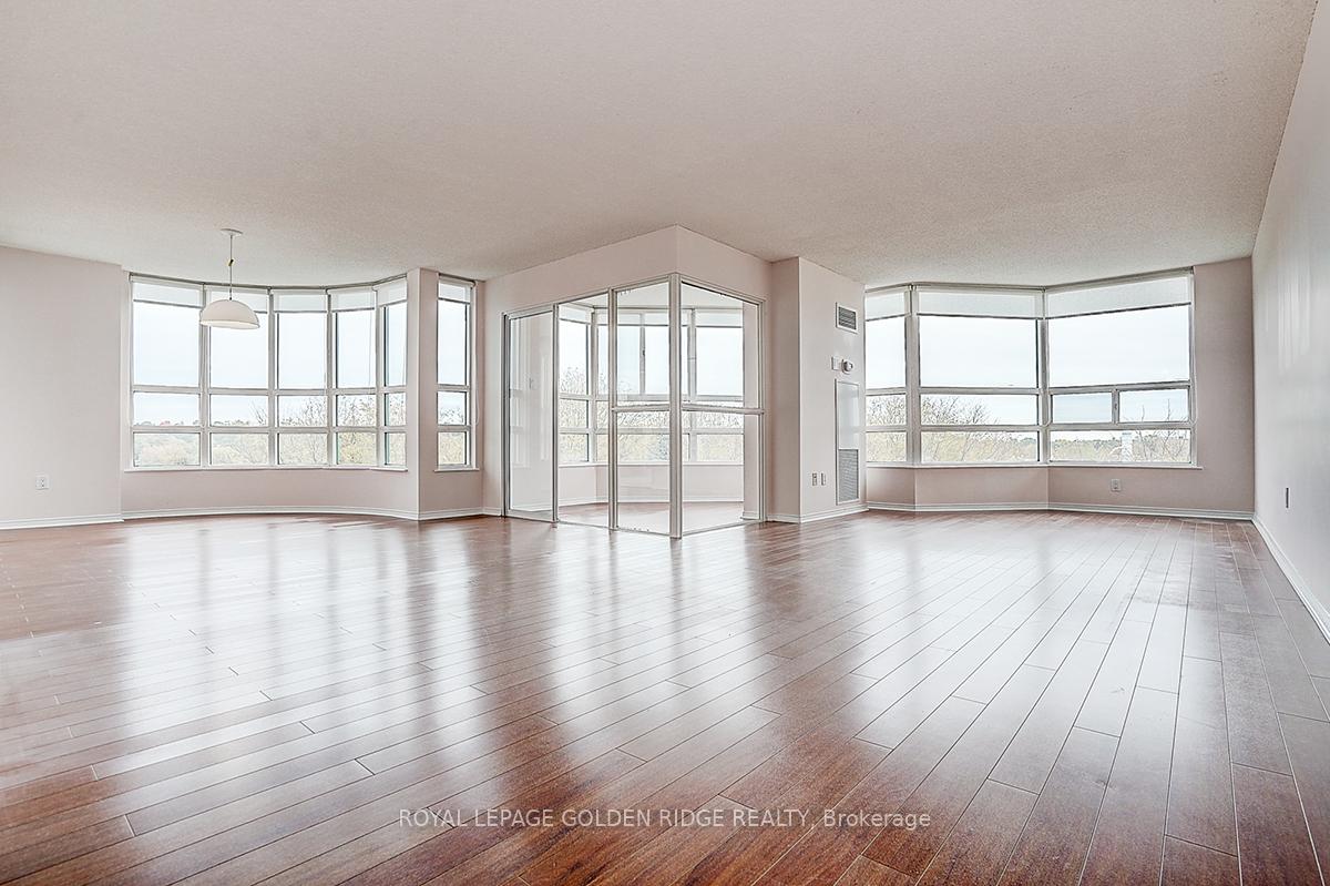 Photo 20 of Unit 604, 7905 Bayview Avenue, Markham, Aileen-Willowbrook — HOMEH
