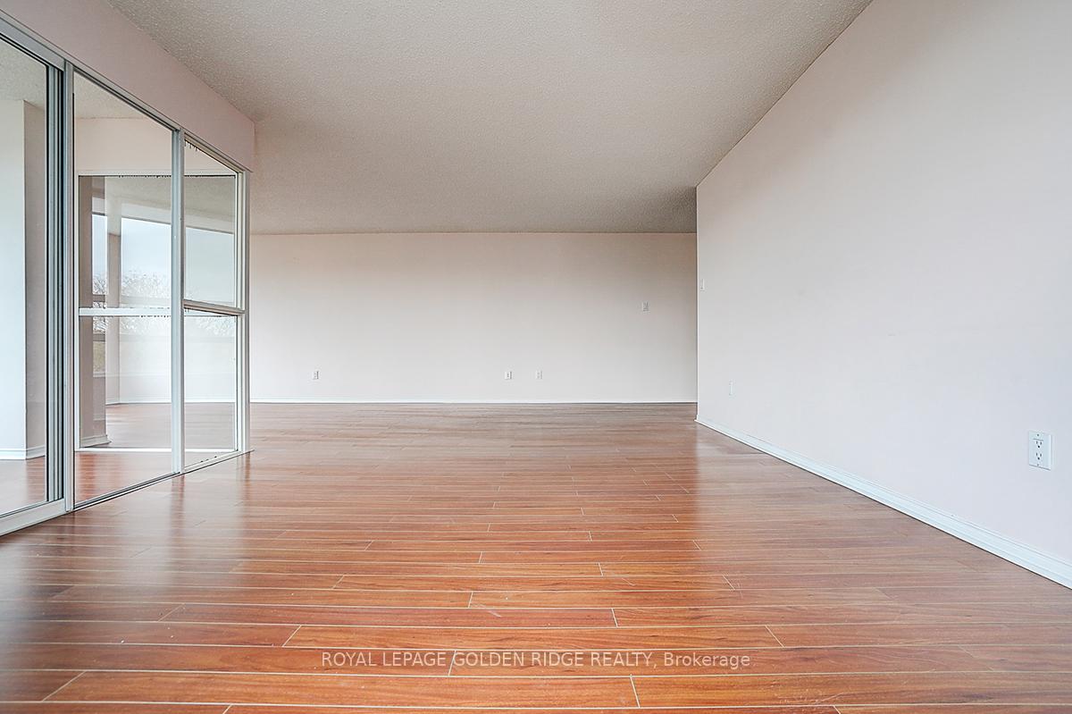 Photo 25 of Unit 604, 7905 Bayview Avenue, Markham, Aileen-Willowbrook — HOMEH